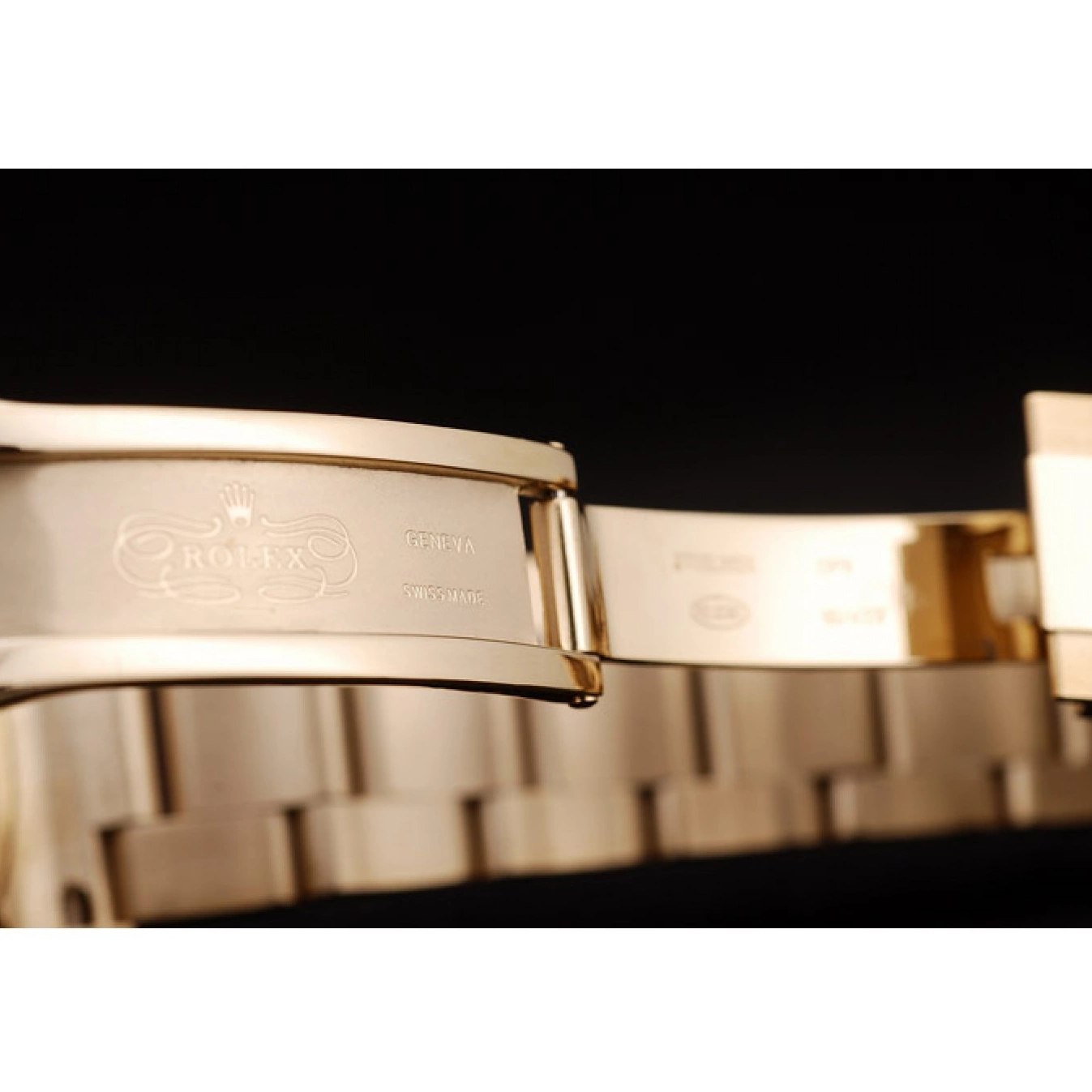 Aaa replica watch Dial Gold Master Rolex Bezel Yacht Gold 98232 0825